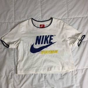 Nike Crop T-Shirt
